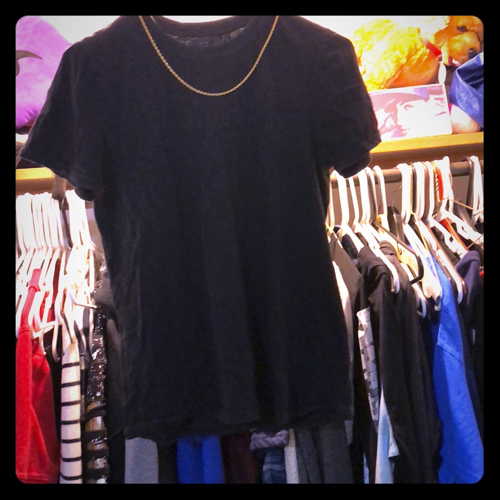 Black plain T. Goldtoe